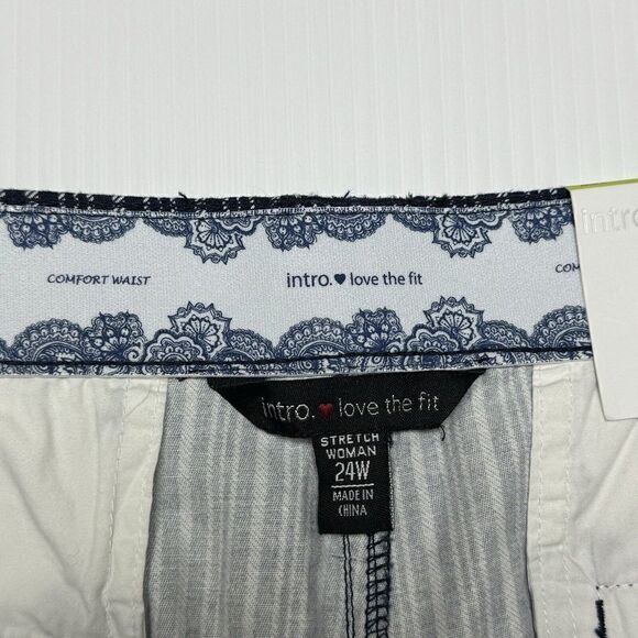 NWT Blue Shorts 24W Intro Love the Fit Stripe Elastic Waist Sunwashed Twill - Picture 8 of 8
